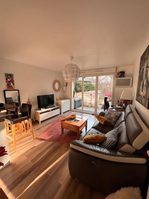 Appart 2 Chambres 17 Min De Paris Rosny-sous-Bois Exteriör bild